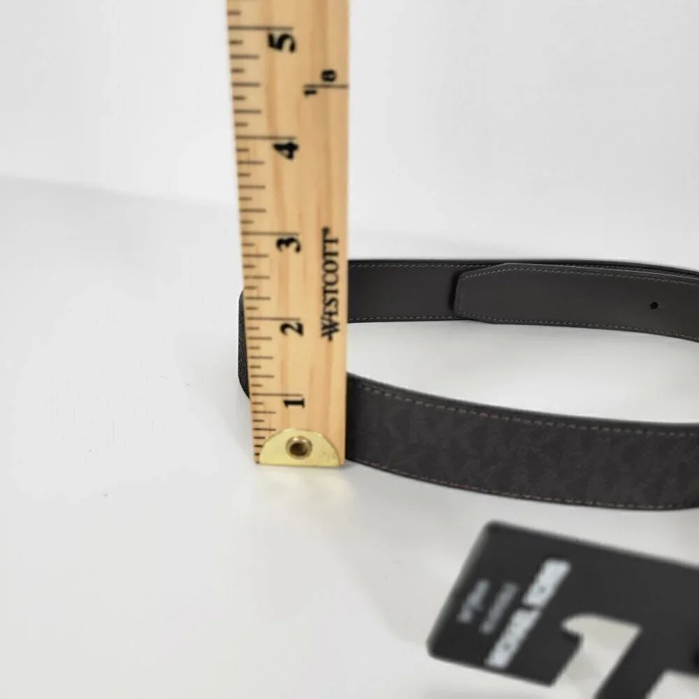 Michael Kors Signature Belt, Reversible Logo Brown/Plain Brown Size 34 or M